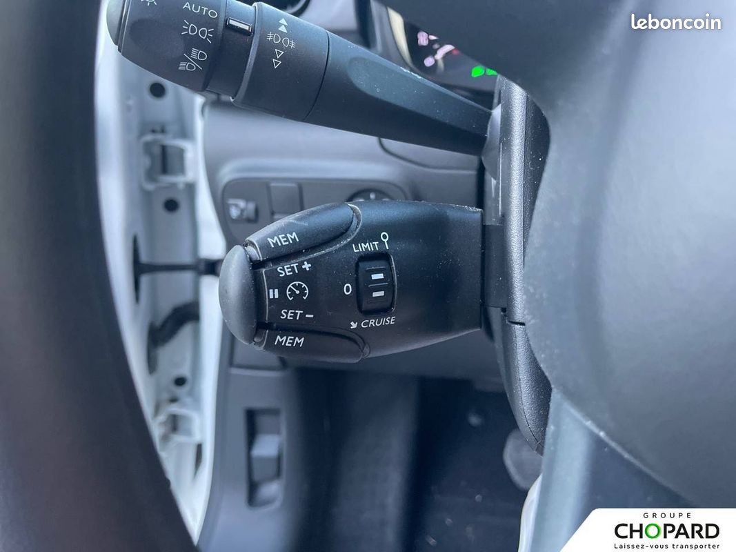 CITROEN C3 PureTech 110 S&S EAT6 Shine (image 19)