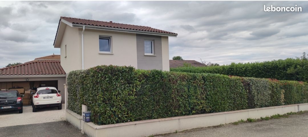 🏡 Maison familiale 3 chambres avec grand garage, terrasses et stationnements (image 1)