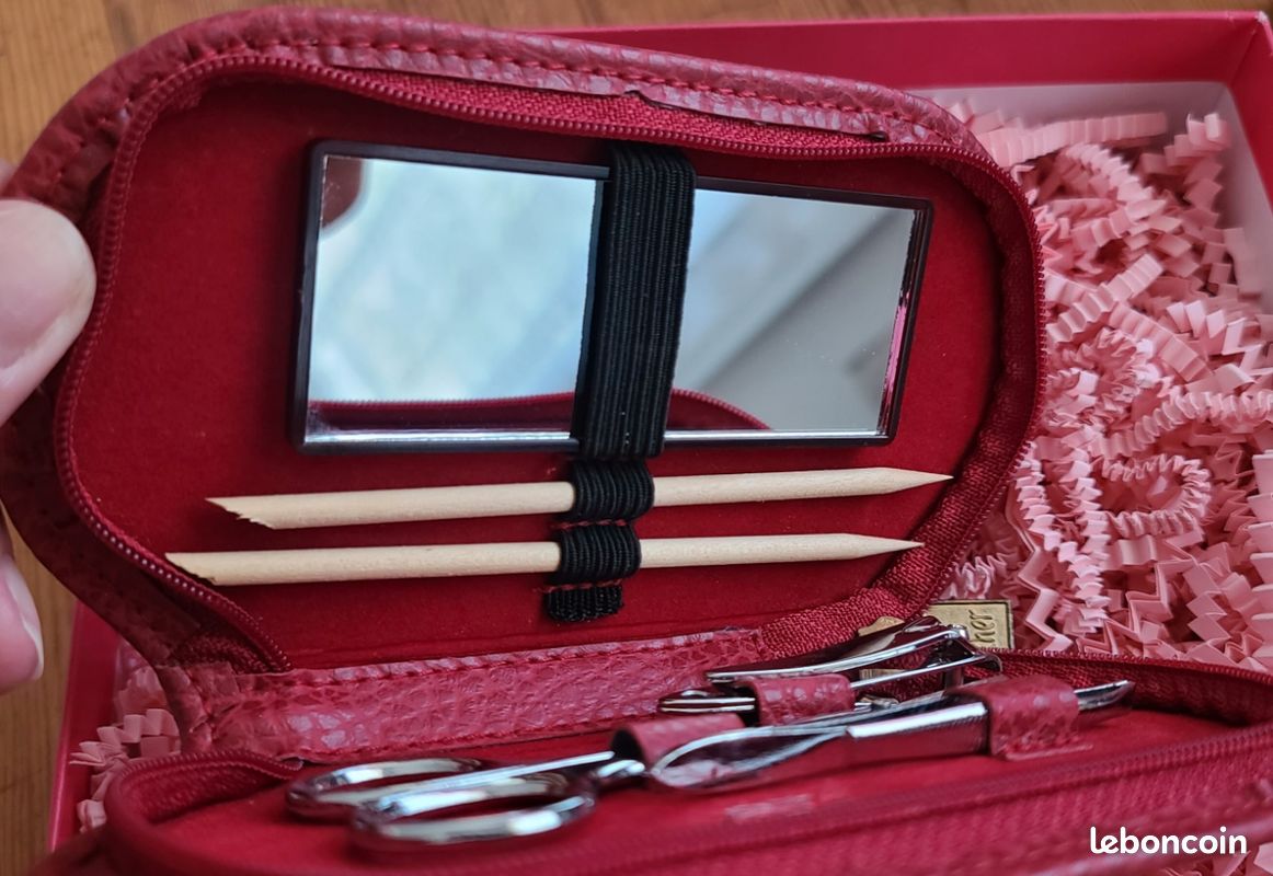 Kit / Trousse de manucure complète rouge - Neuf (image 5)