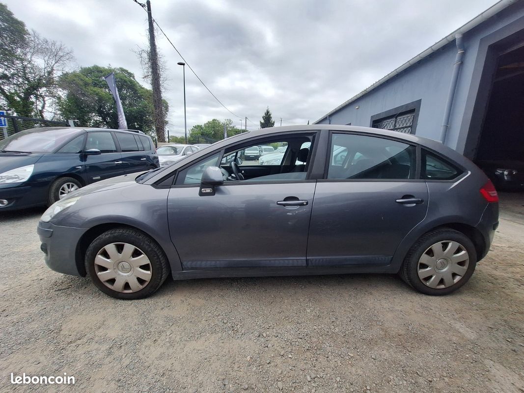 CITROEN C4 AIRDREAM BUSINESS C4 HDi 92 Business (image 2)
