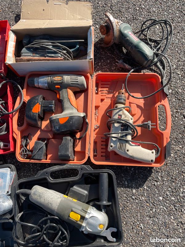 Lot d’outils visseuses - disqueuses - scie - perceuses - outils multifonctions (image 3)