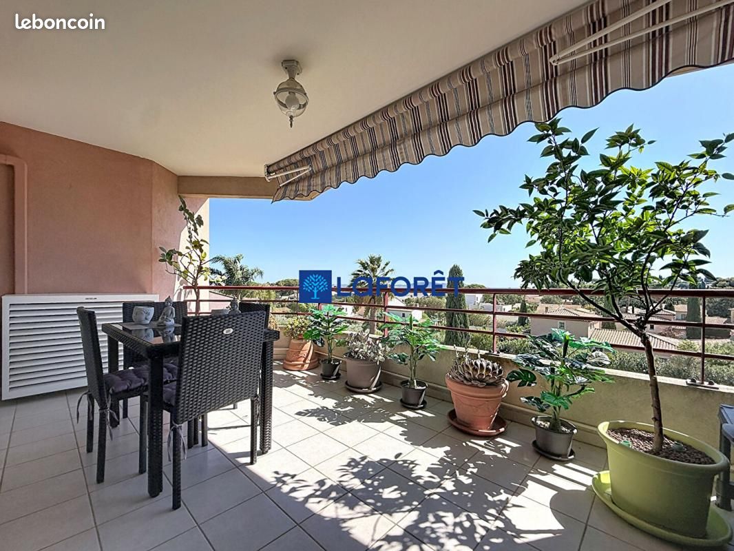 Appartement 4 pièces 82 m² · à Carqueiranne · 82 m² · 499 000 €