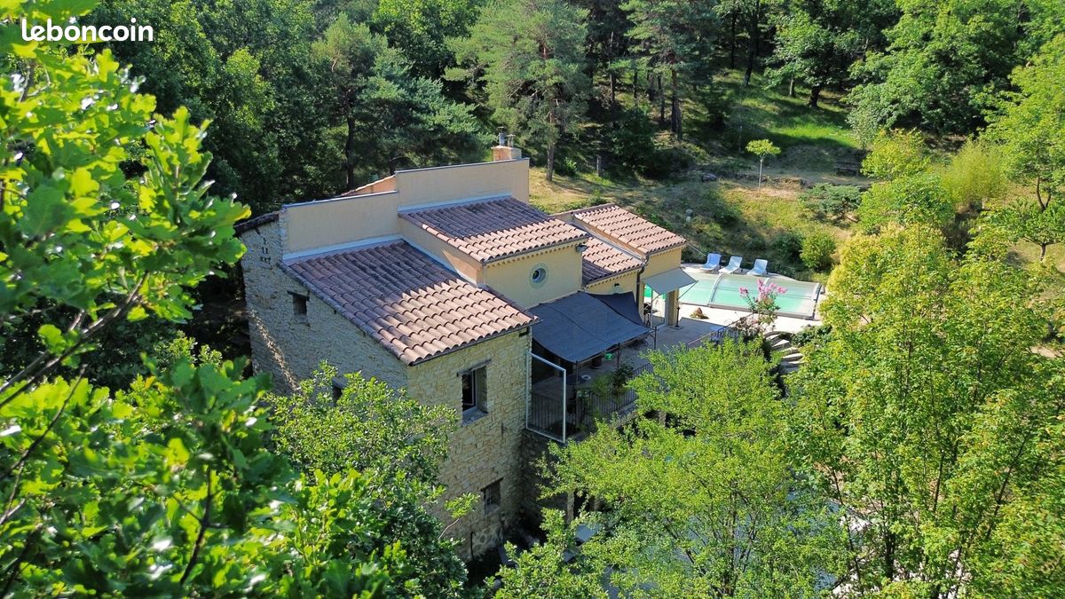 Maison 7 pièces 200 m² · à Dieulefit · 200 m² · 625 000 €