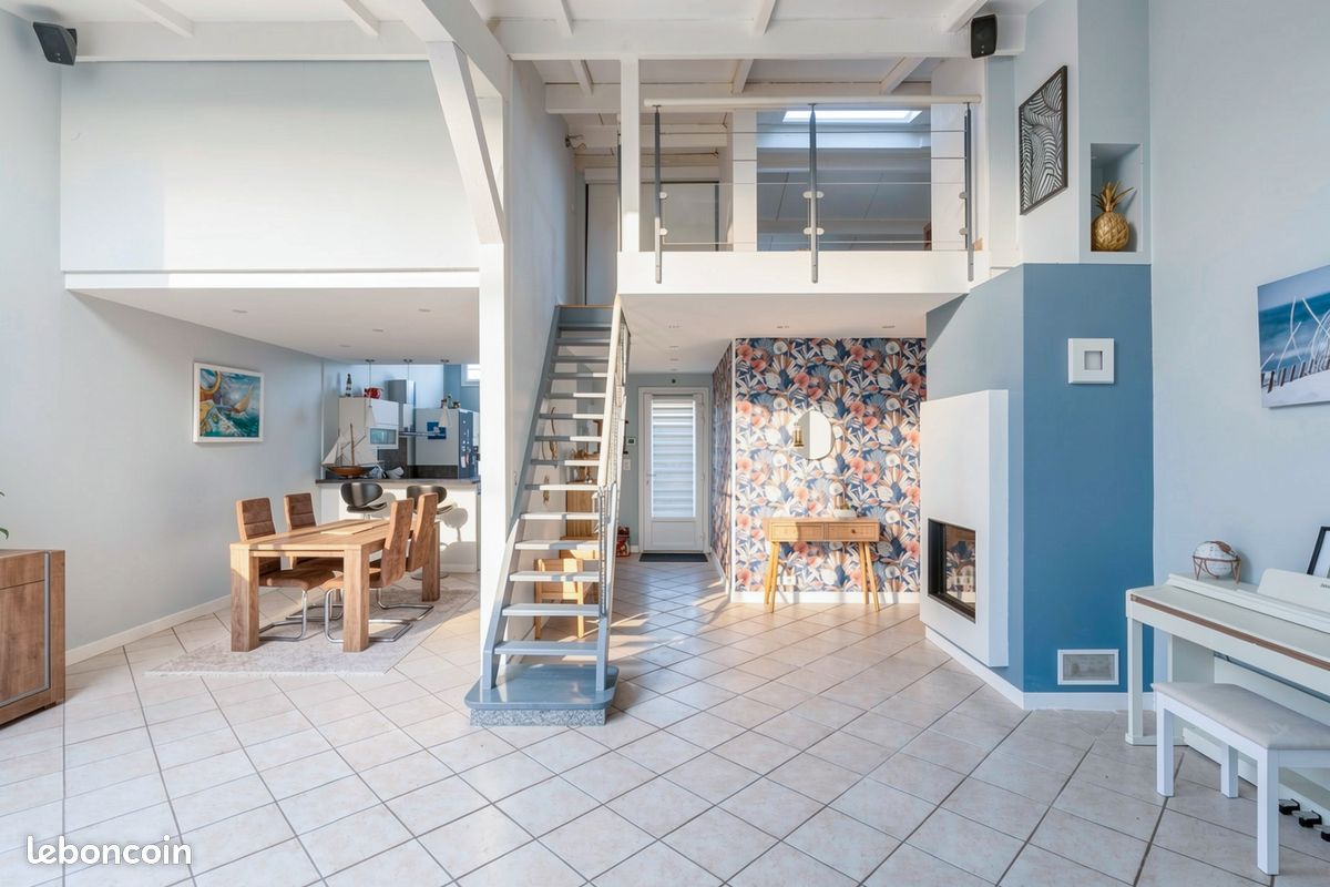 Maison 5 pièces 138 m² · à Villefontaine · 138 m² · 329 000 €