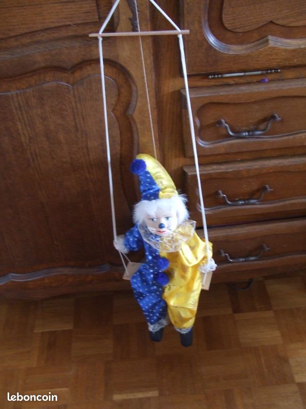 Clown (image 3)
