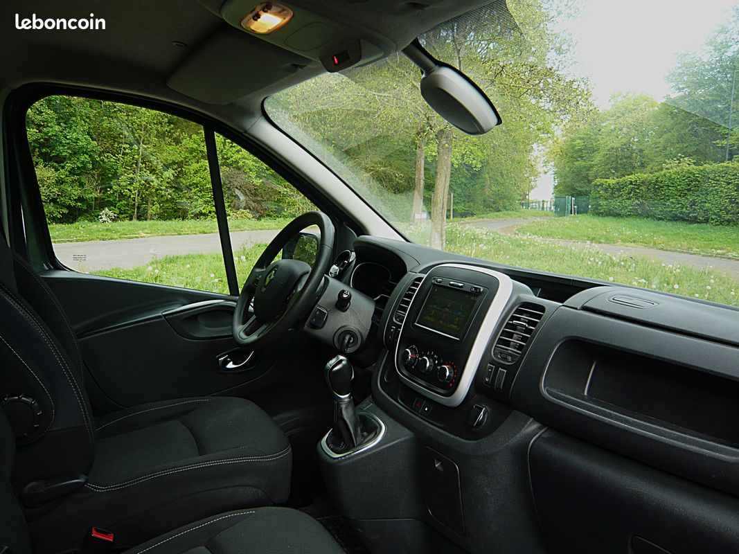 RENAULT TRAFIC III PHASE 2 L1H1 2.0 dCi 145ch EDC6 - 2020 - 255 000kms - MOTEUR A CHAINE DE DISTRIBUTION - CT OK (image 5)