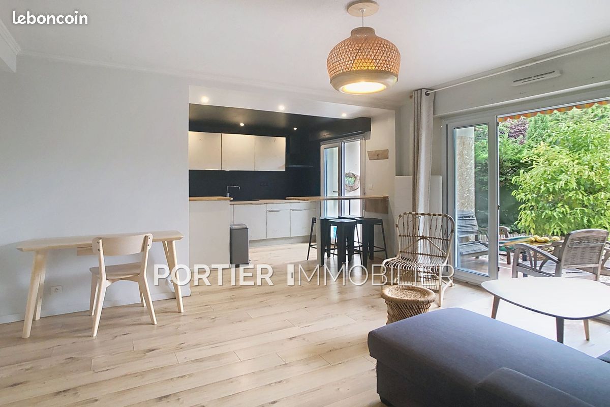 Appartement 2 pièces 45 m² · à Antibes · 45 m² · 249 000 €