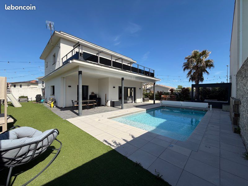 Maison 5 pièces 150 m² · à Montarnaud · 150 m² · 2 100 €/mois