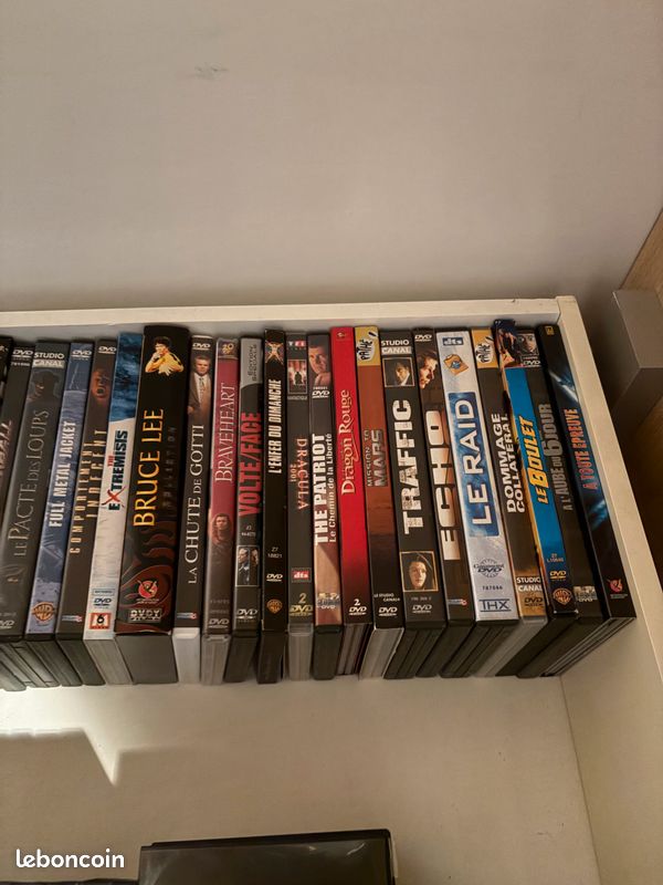 DVD divers thrillers /policiers/ coffrets (image 4)