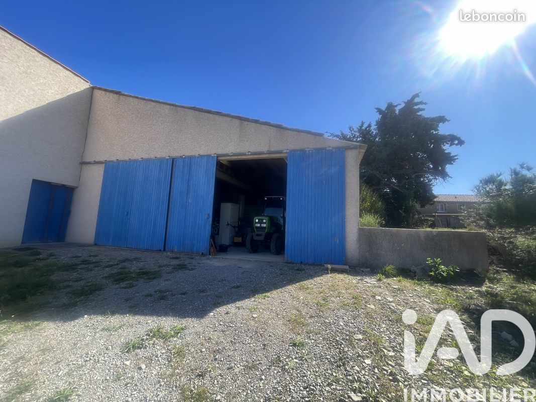 Parking 89 m² · à Agel · 89 m² · 66 000 €