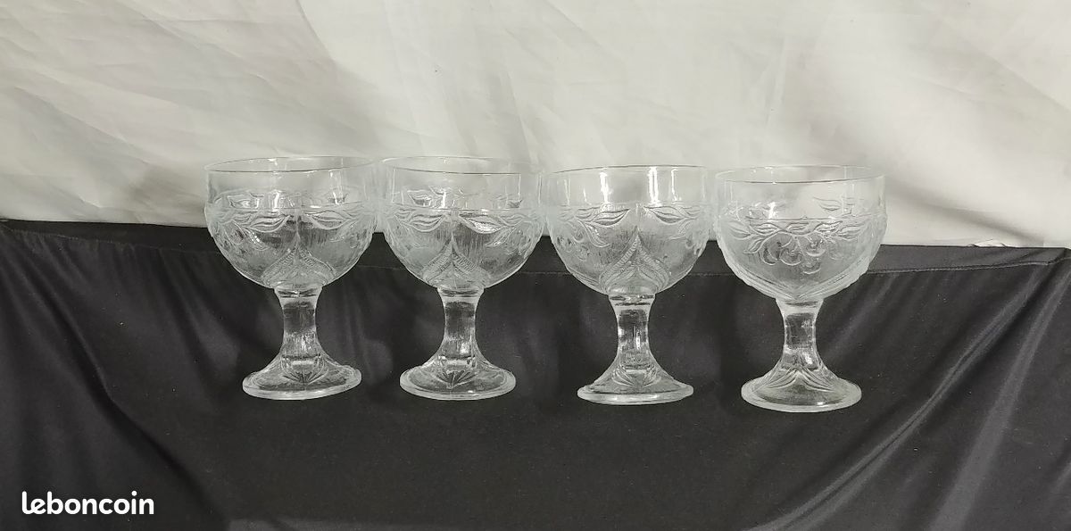 Lot de 4 coupes (image 1)