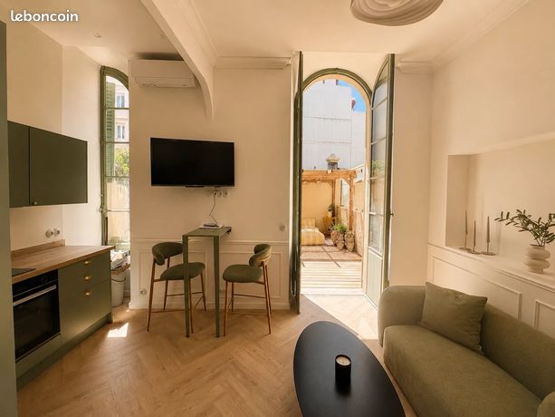 Studio 1 pièce 28 m² — 6