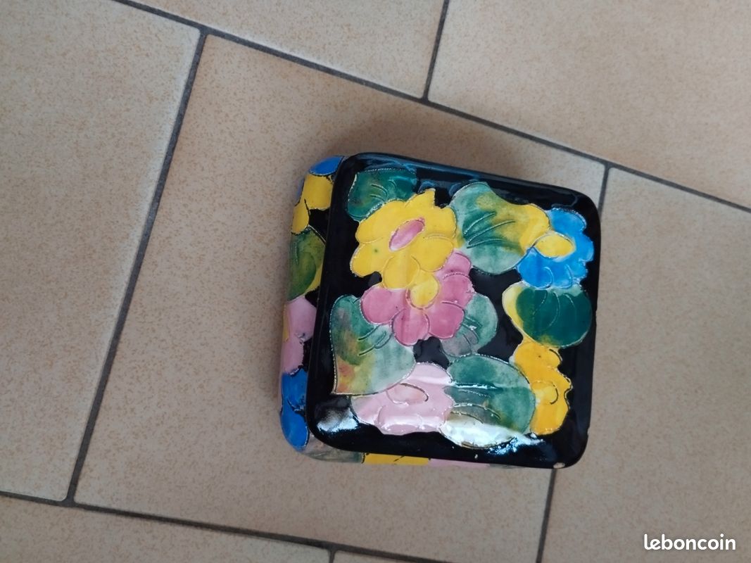 Boite à bonbons Vallauris (image 1)