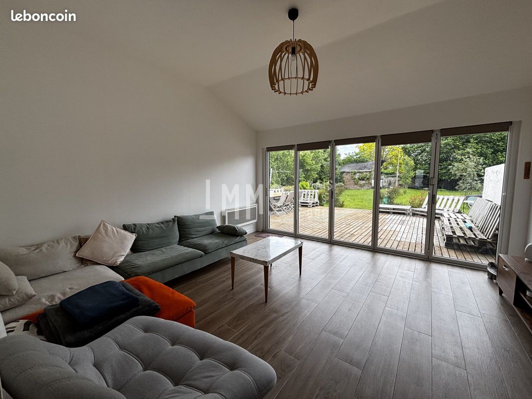 Maison 7 pièces 200 m² · à Vaas · 200 m² · 199 900 €