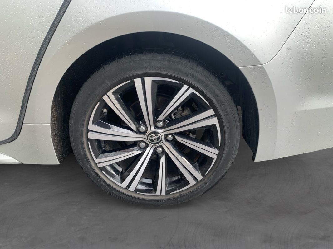 TOYOTA COROLLA XII (2) 1.8 HYBRIDE 122H ACTIVE 98Ch Garantie 12 mois (image 17)