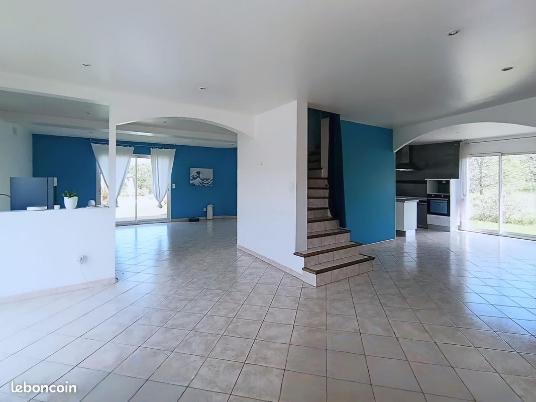 Propriété 6 pièces 167 m² (image 3)