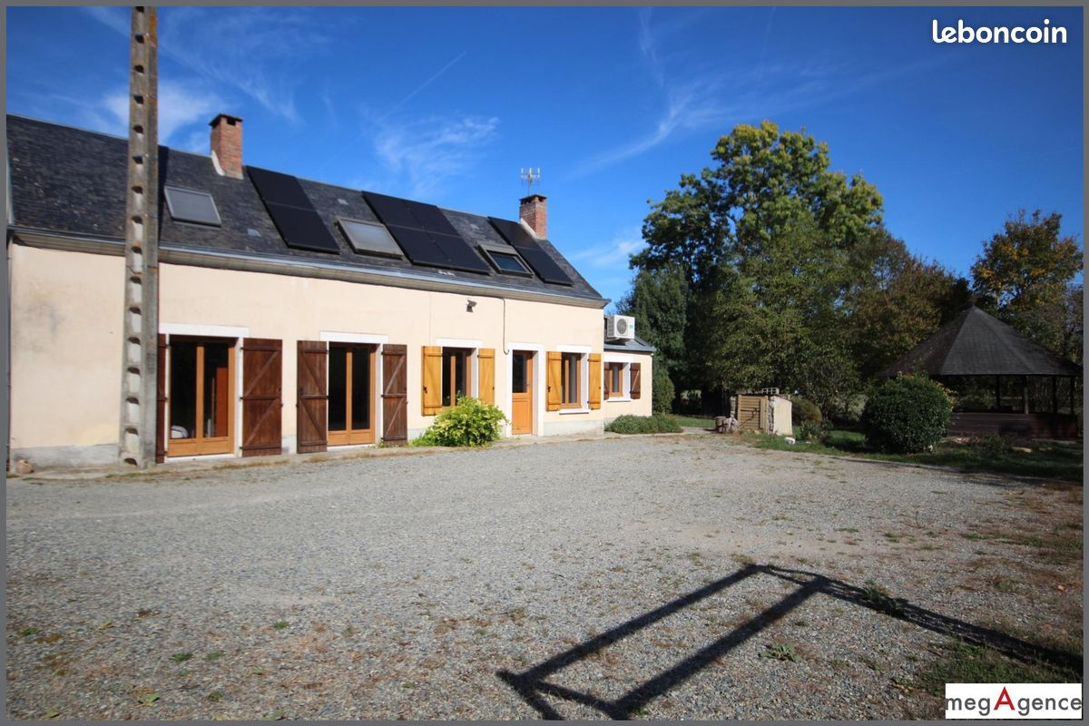 Maison 6 pièces 150 m² · à Aubigné-Racan · 150 m² · 189 000 €
