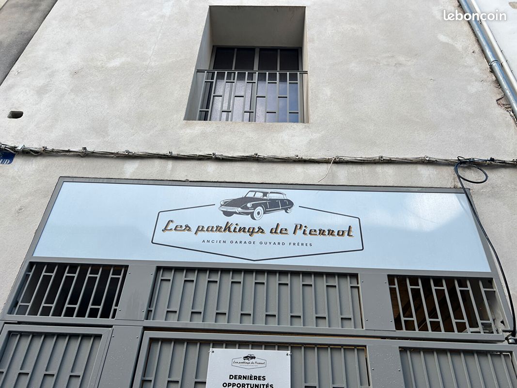 Parking/box LA ROCHELLE · 150 €/mois