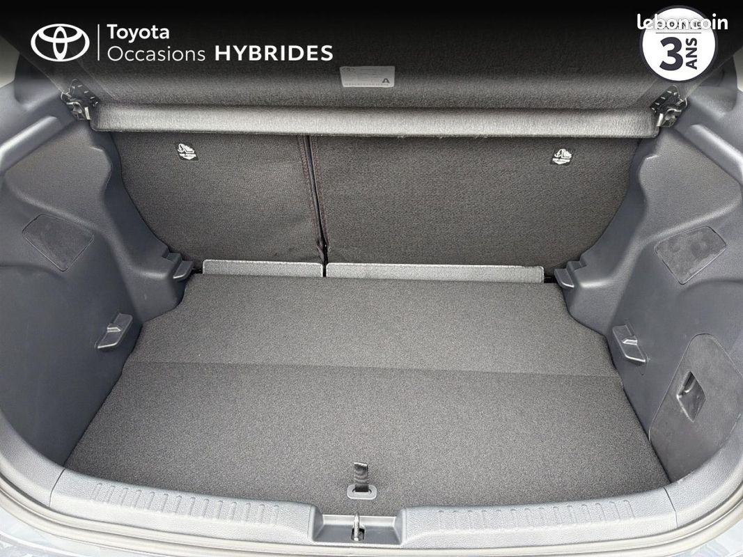 Toyota Yaris 116h Design 5p MY26 (image 10)