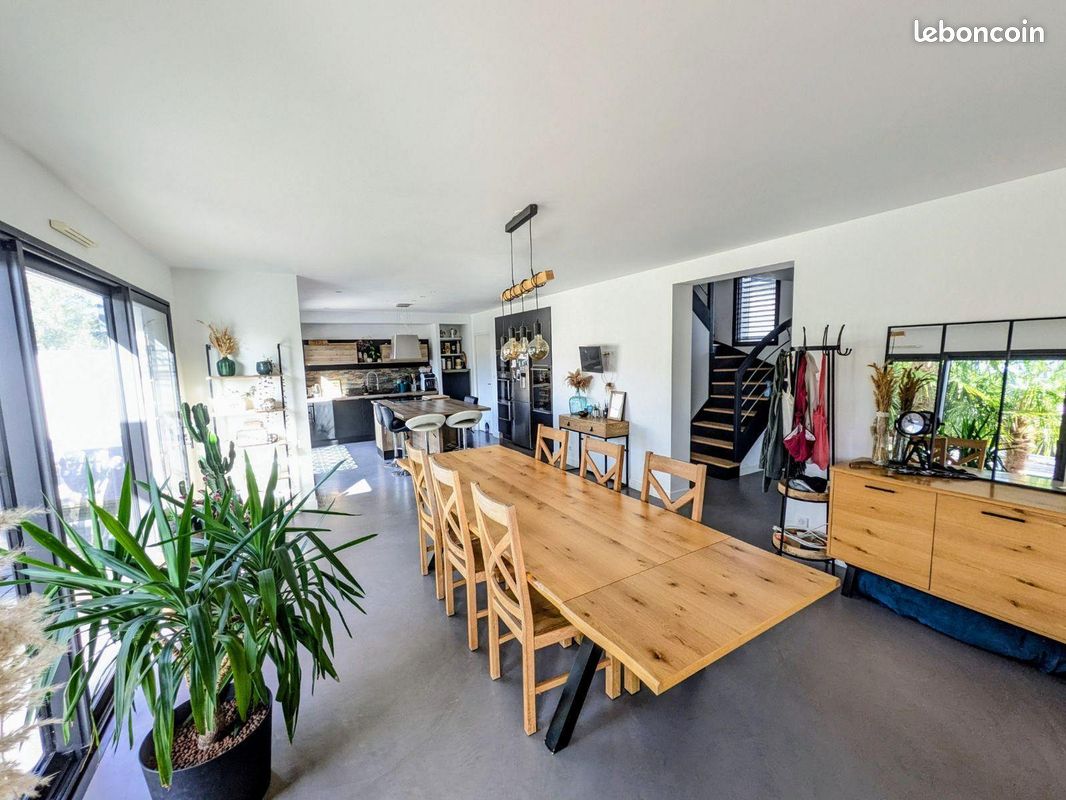 Maison 6 pièces 152 m² · à Bréal-sous-Montfort · 152 m² · 443 000 €