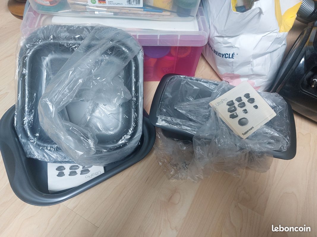 Ultra pro tupperware (image 1)