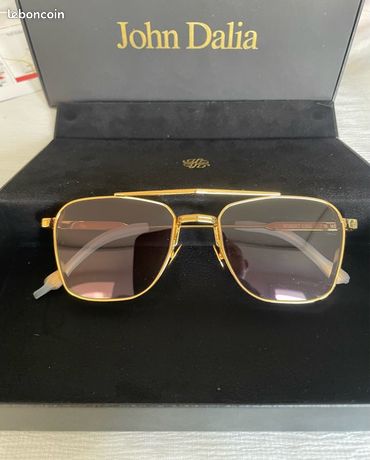 Lunettes De Soleil John Dalia Robert Modèle C134 - Doré, Neuves Avec Imperfections, Destockage