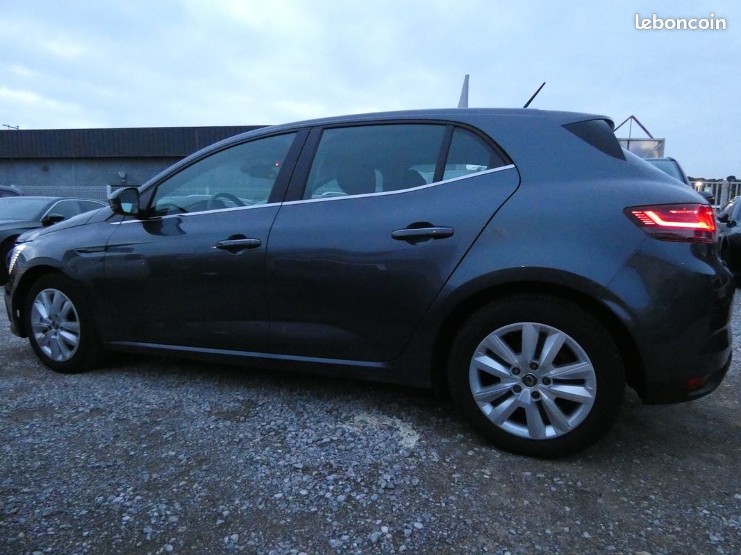 RENAULT MEGANE IV BERLINE Blue dCi 115 - 20 Business (image 3)