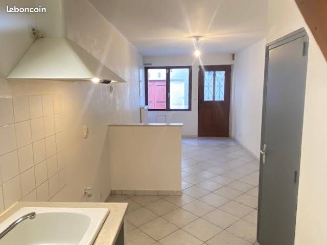 Maison 3 pièces 48 m² · à Saint-Florentin · 48 m² · 42 000 €