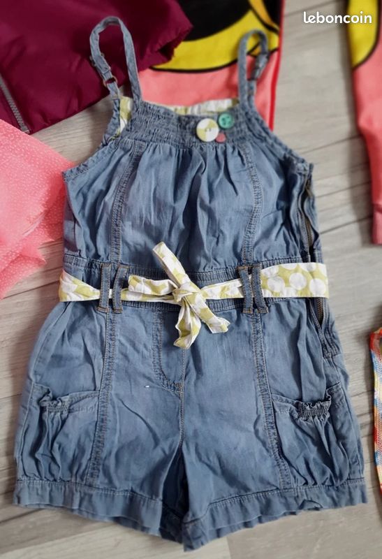 Lot vêtements fille Taille 6 à 7 ans (image 13)