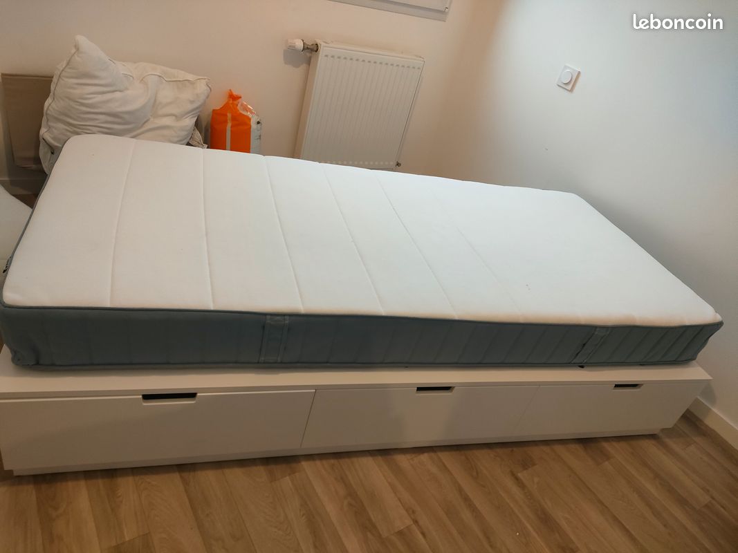 Vente de mobilier (image 1)