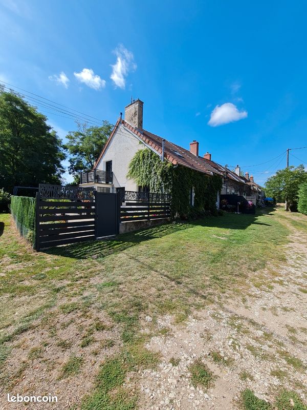 Maison 4 pièces 127 m² · à Herry · 127 m² · 130 000 €