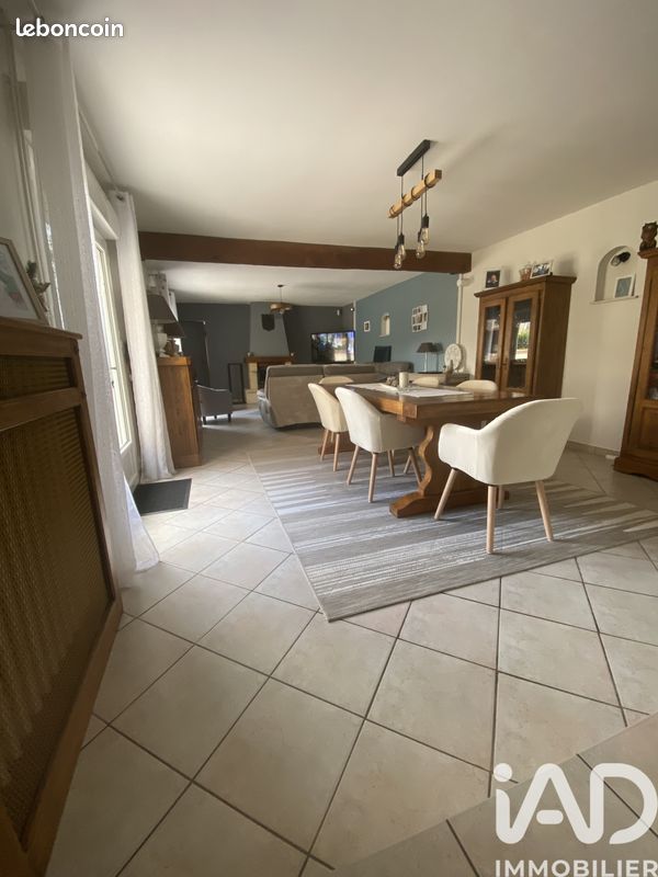Maison 7 pièces 177 m² · à Compiègne · 177 m² · 295 500 €