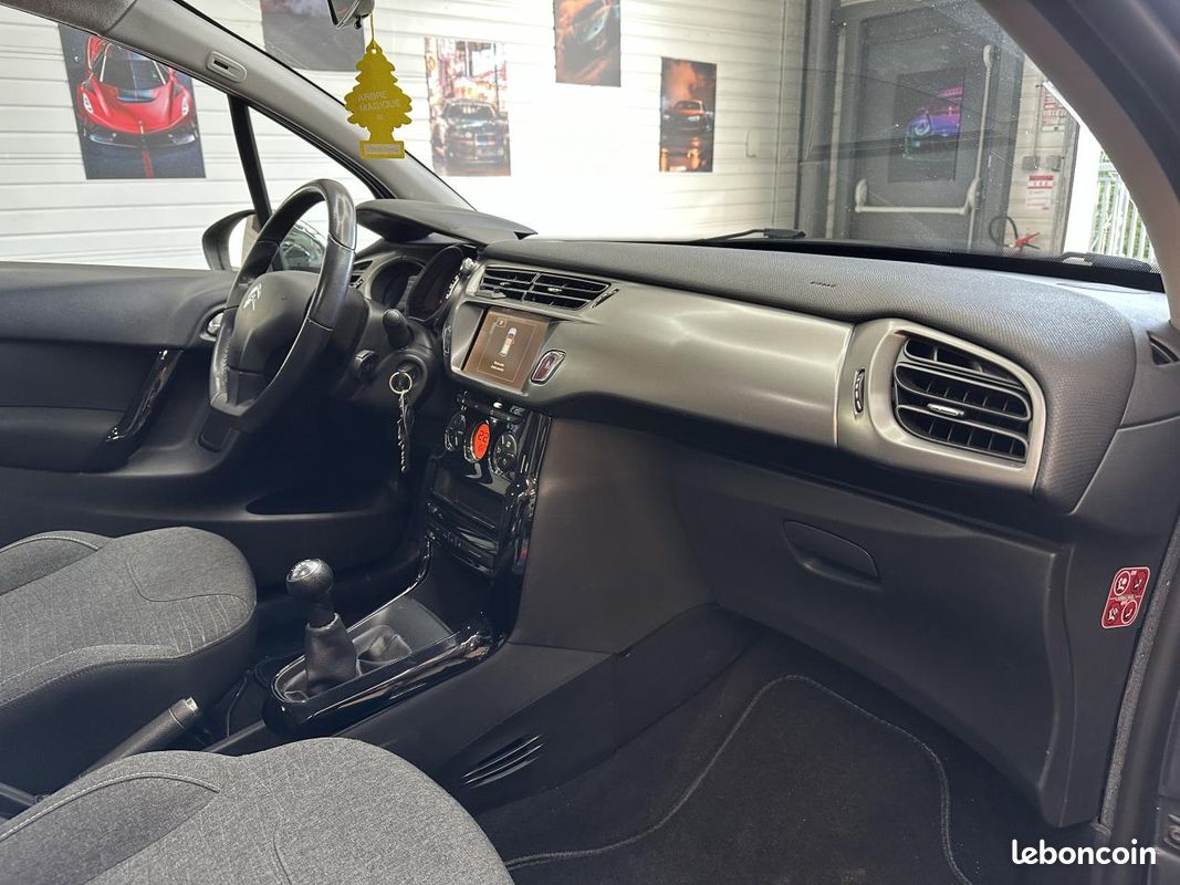 Citroen c3 1.6 bluehdi 75 confort business (image 20)