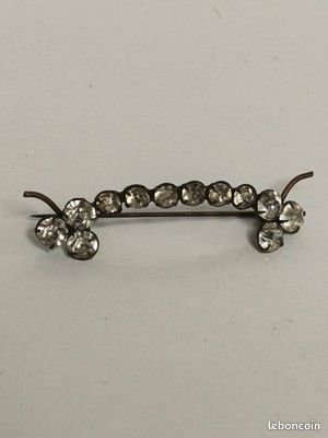 Broche ancienne- strass forme navettes rose- - Collection