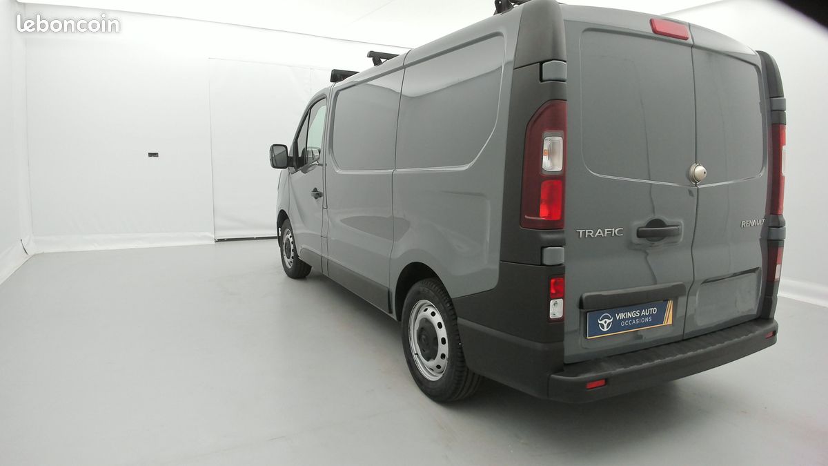 Renault trafic fgn l1h1 2800 kg blue dci 110 confort (image 3)