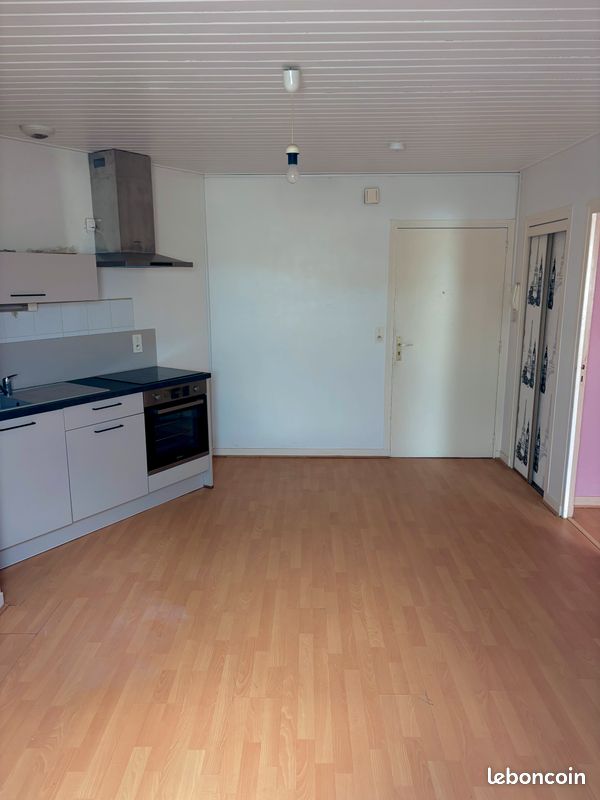 Appartement 2 pièces 40 m² · à Lons-le-Saunier · 40 m² · 400 €/mois