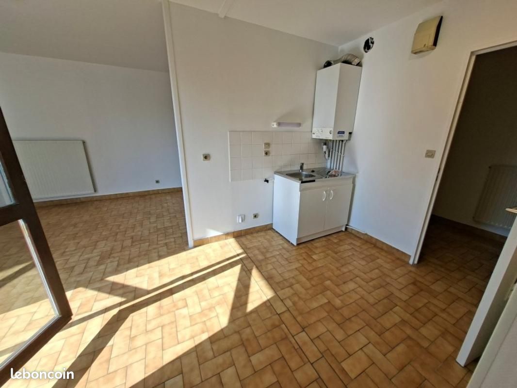 Appartement 1 pièce 30 m² · à Saint-Alban-Leysse · 30 m² · 525 €