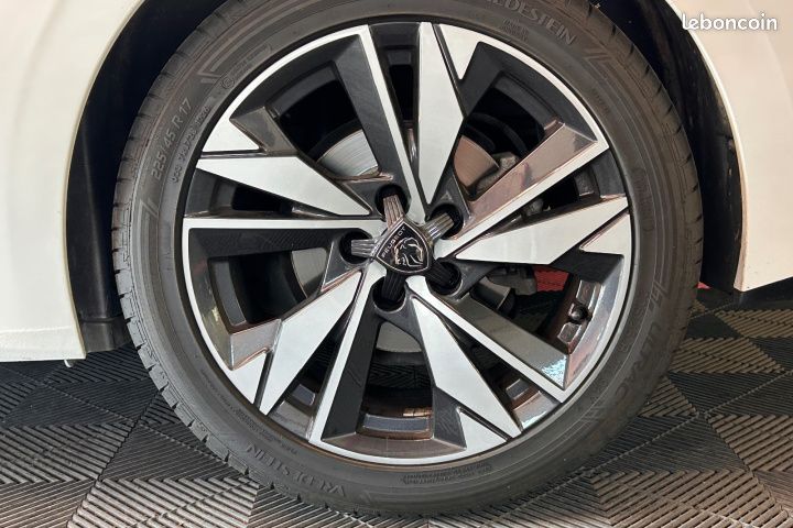 PEUGEOT 308 SW III BlueHDi 130ch S&S EAT8 Allure 130Ch Garantie 12 mois (image 27)