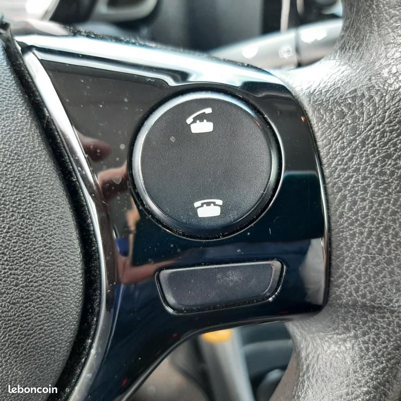Citroën C1 1.0 Vti 72CH FEEL (image 11)