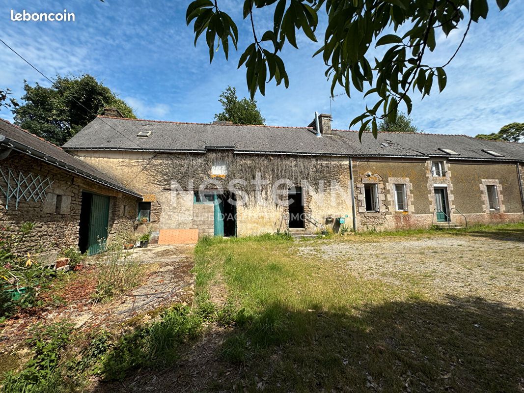 Maison 5 pièces 95 m² · à Saint-Allouestre · 95 m² · 117 150 €