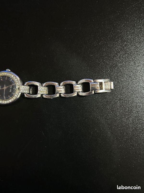 Montre bracelet en cristal argenté pour femmes Go Girl Only (image 9)