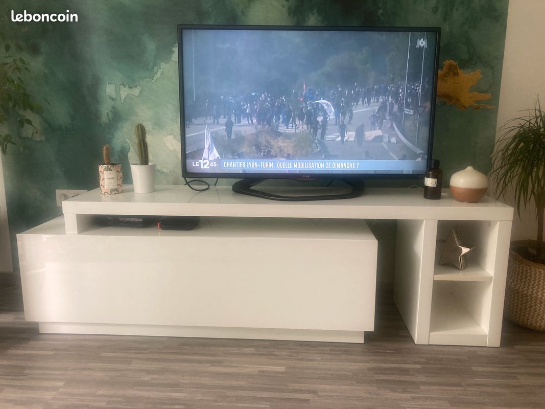 Meuble TV (image 1)