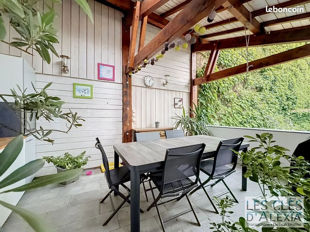 Maison 7 pièces 182 m² · à Vernaison · 182 m² · 540 000 €