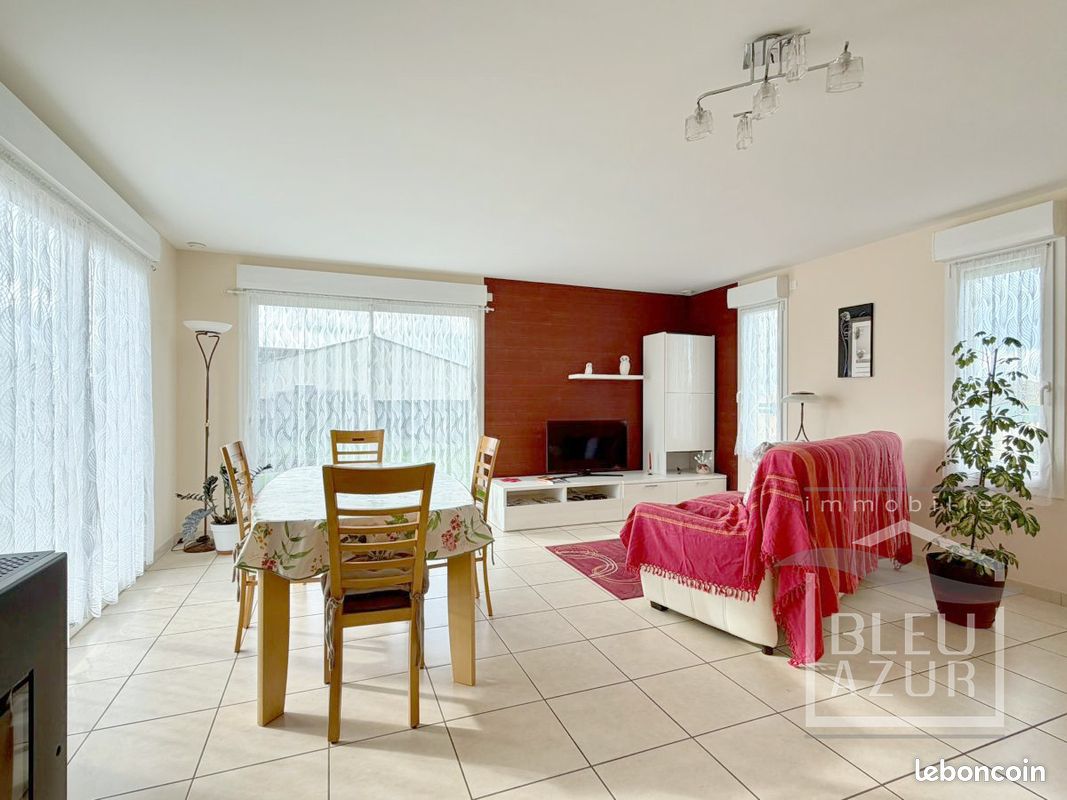 Maison 5 pièces 118 m² · à Nalliers · 118 m² · 239 100 €