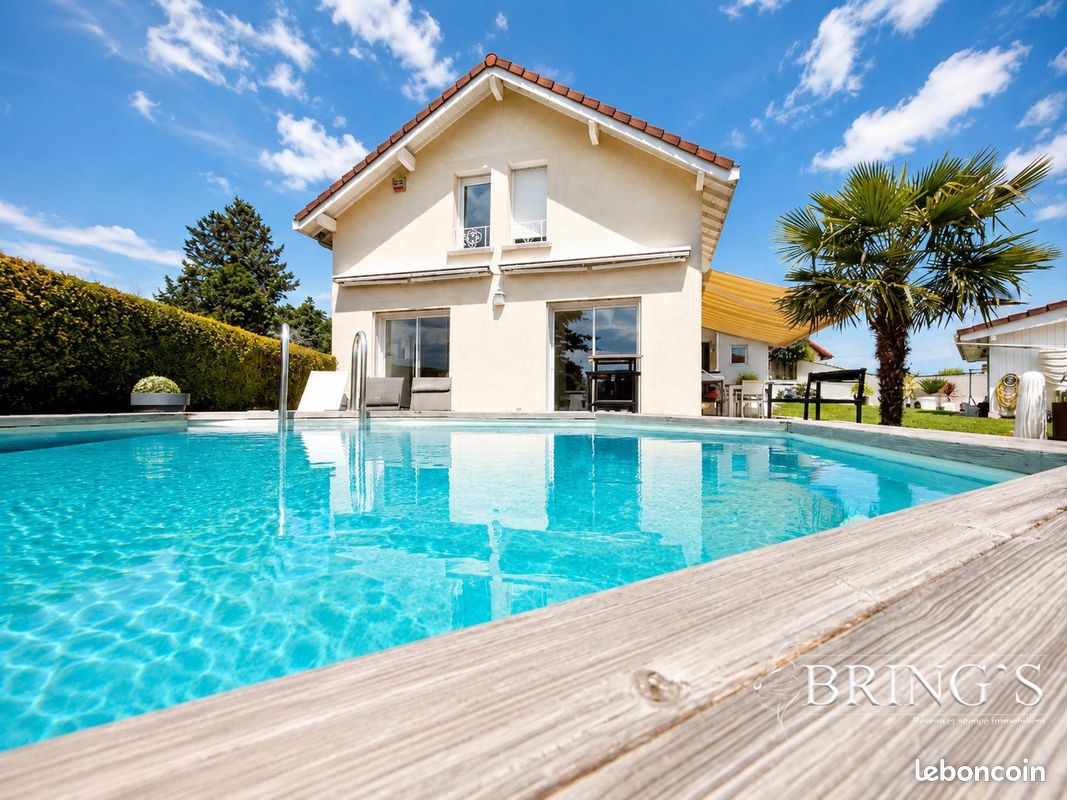 Maison 5 pièces 125 m² · à Charnècles · 125 m² · 449 000 €