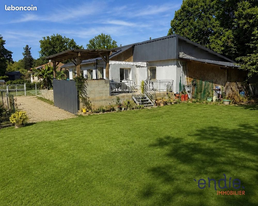 Maison 6 pièces 180 m² · à Saint-Auvent · 180 m² · 329 000 €