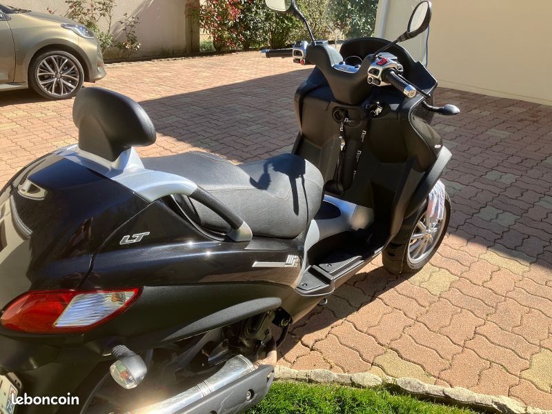 Piaggio mp3 400 lt (image 3)