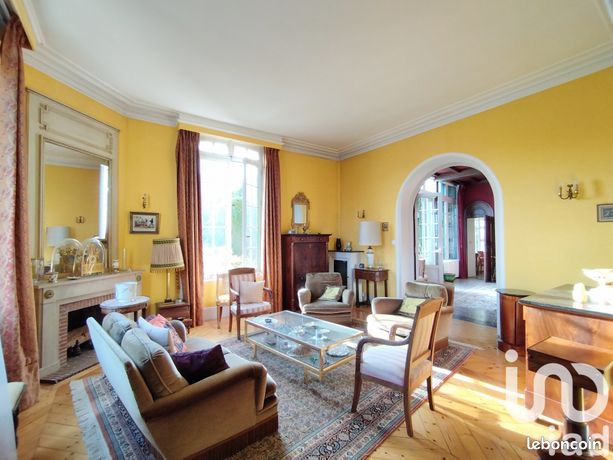 Propriété 8 pièces 240 m²