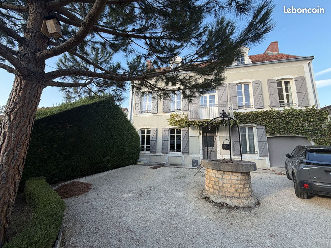 Maison 6 pièces 163 m² · à Désertines · 163 m² · 193 000 €