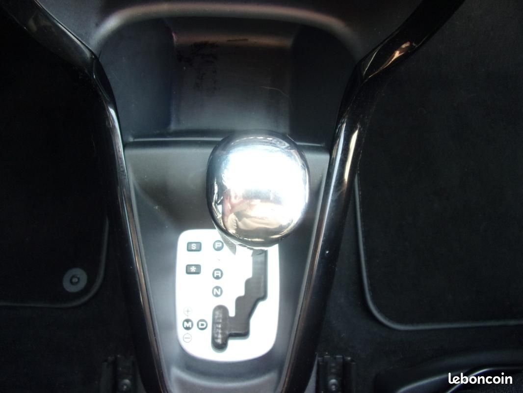 Citroën C3 VTi 120 Exclusive A (image 11)